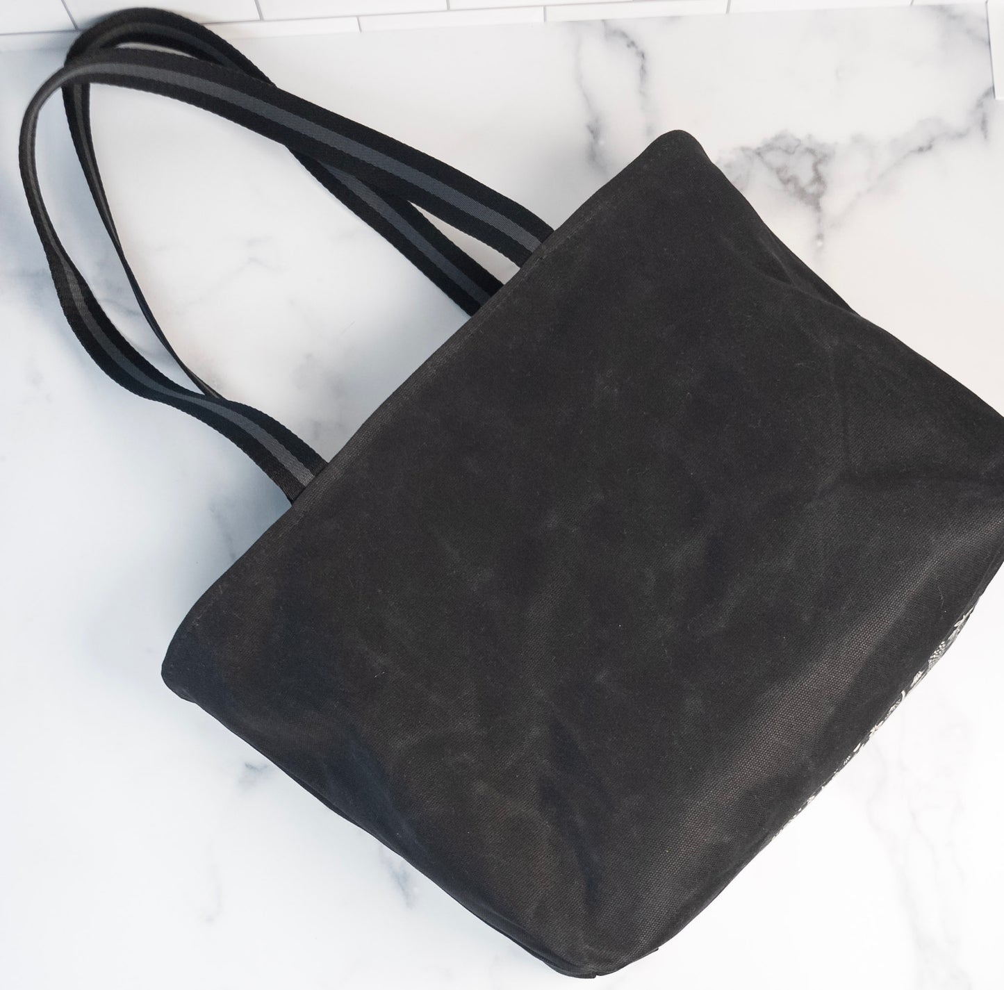Modern Classic Tote