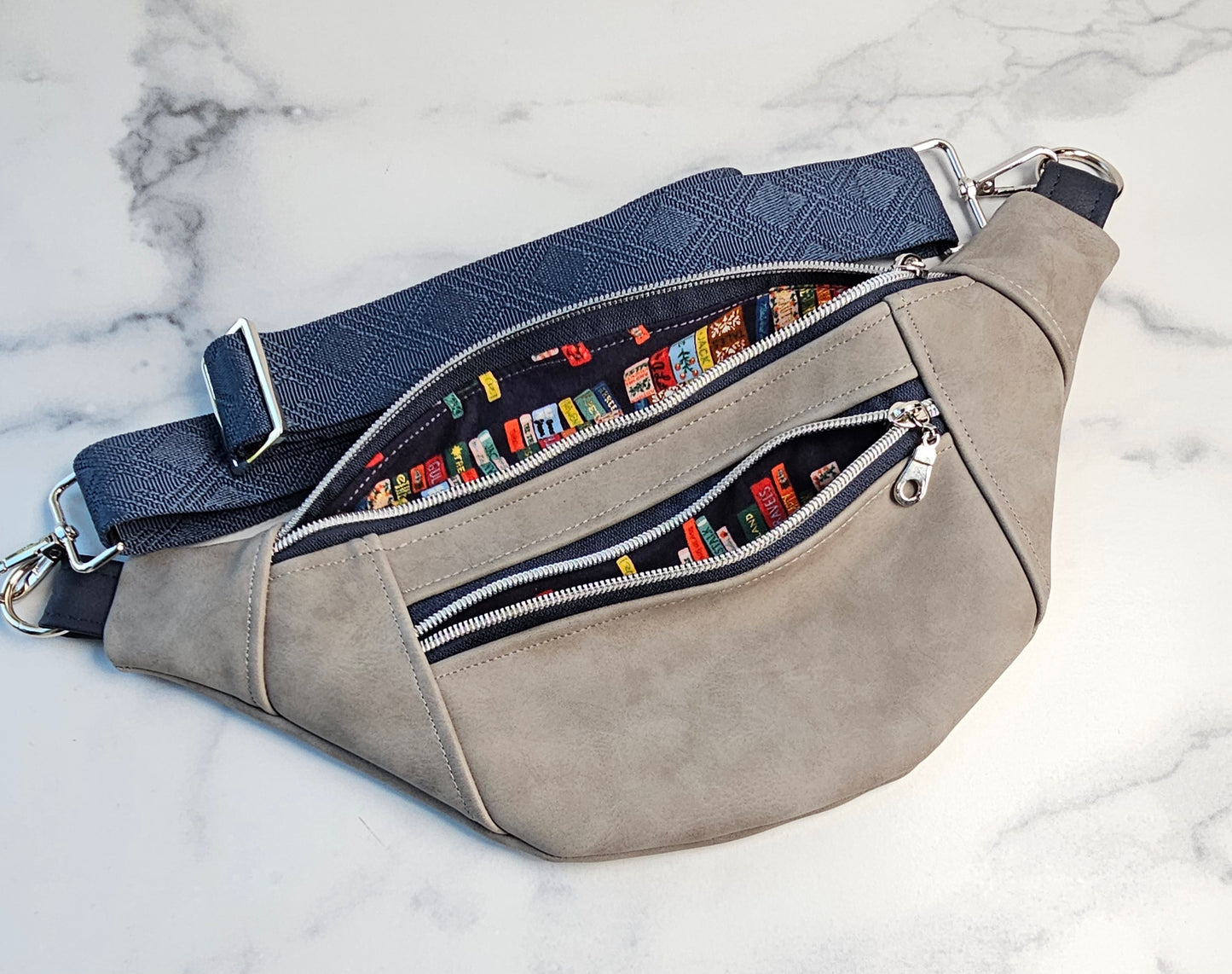 Ferris Bum Bag - Book Lover's Edition