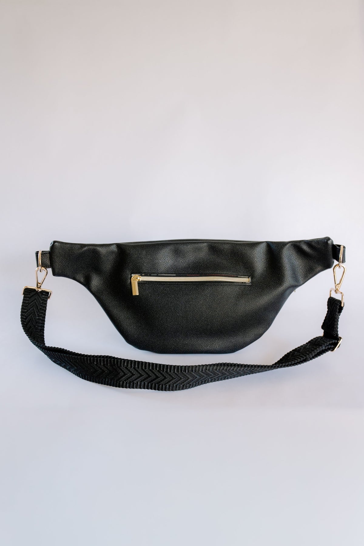 The Essential Sling Bag Black