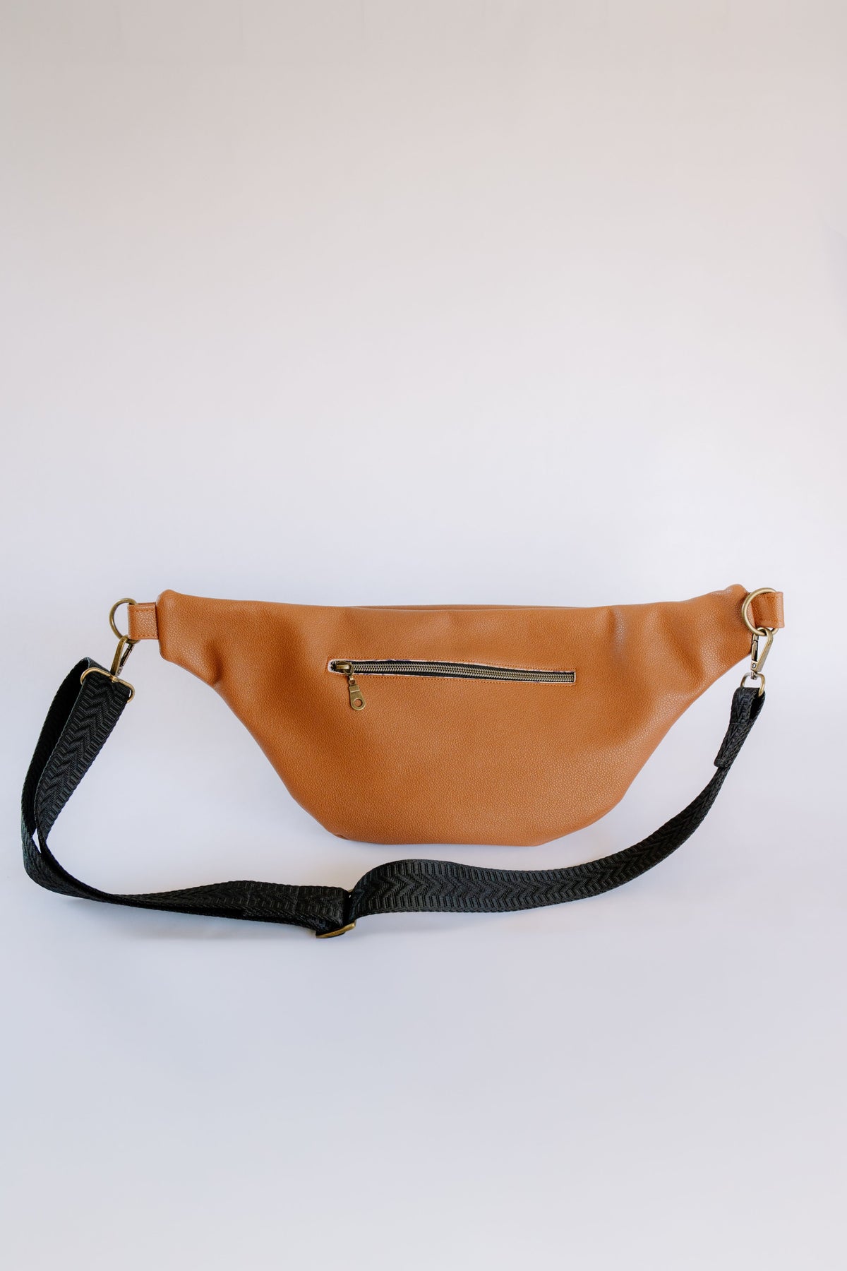The Essential Sling Bag Brown