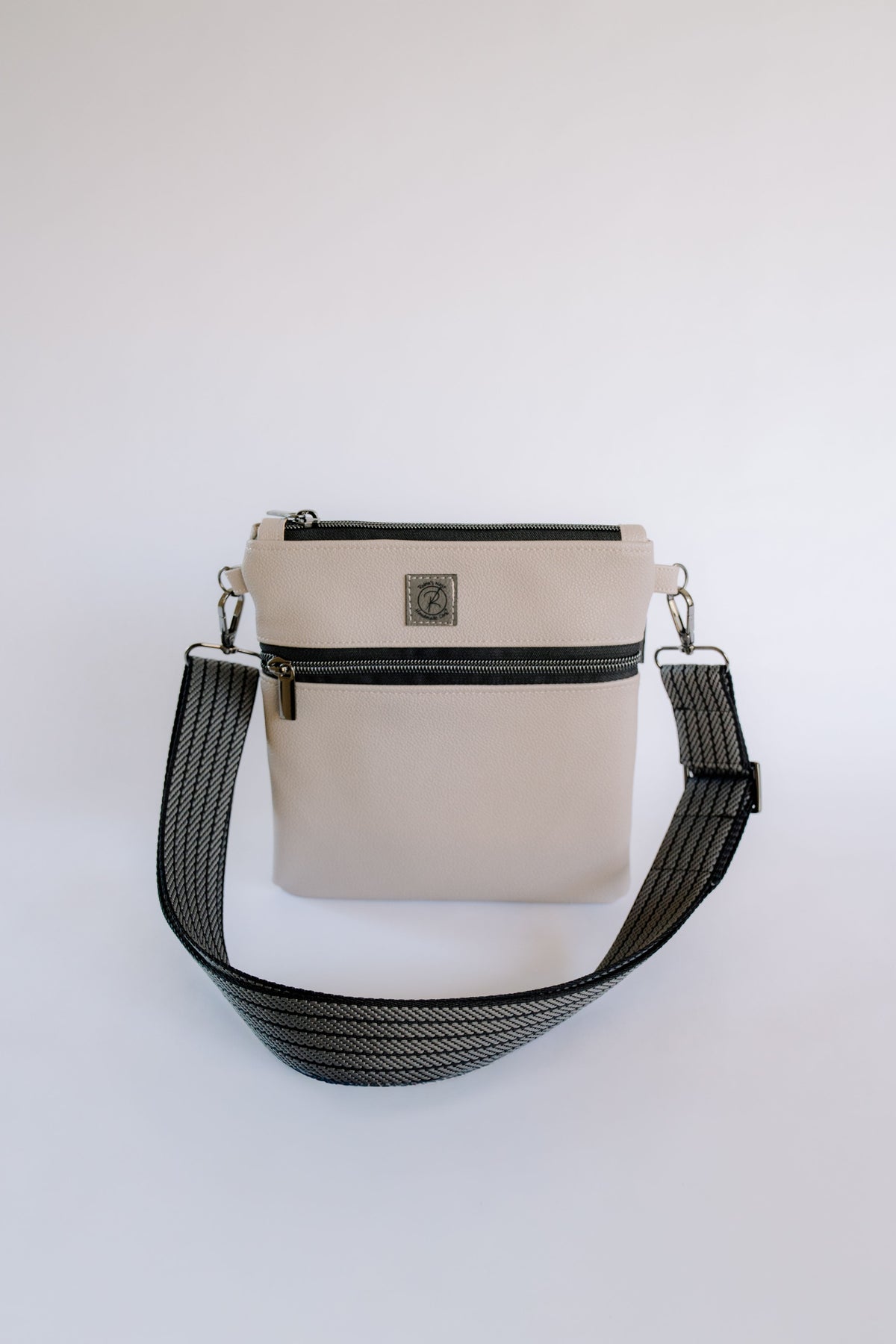 The Portlander Shoulder Bag Grey