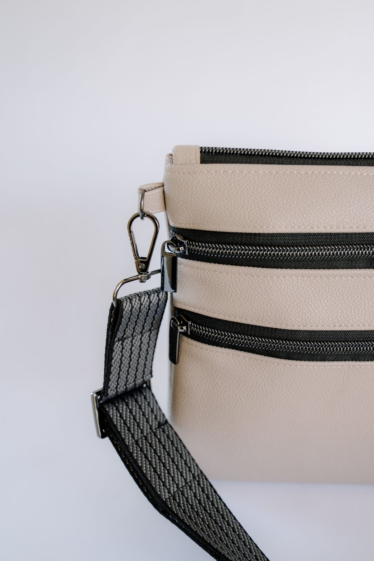 The Portlander Shoulder Bag Grey