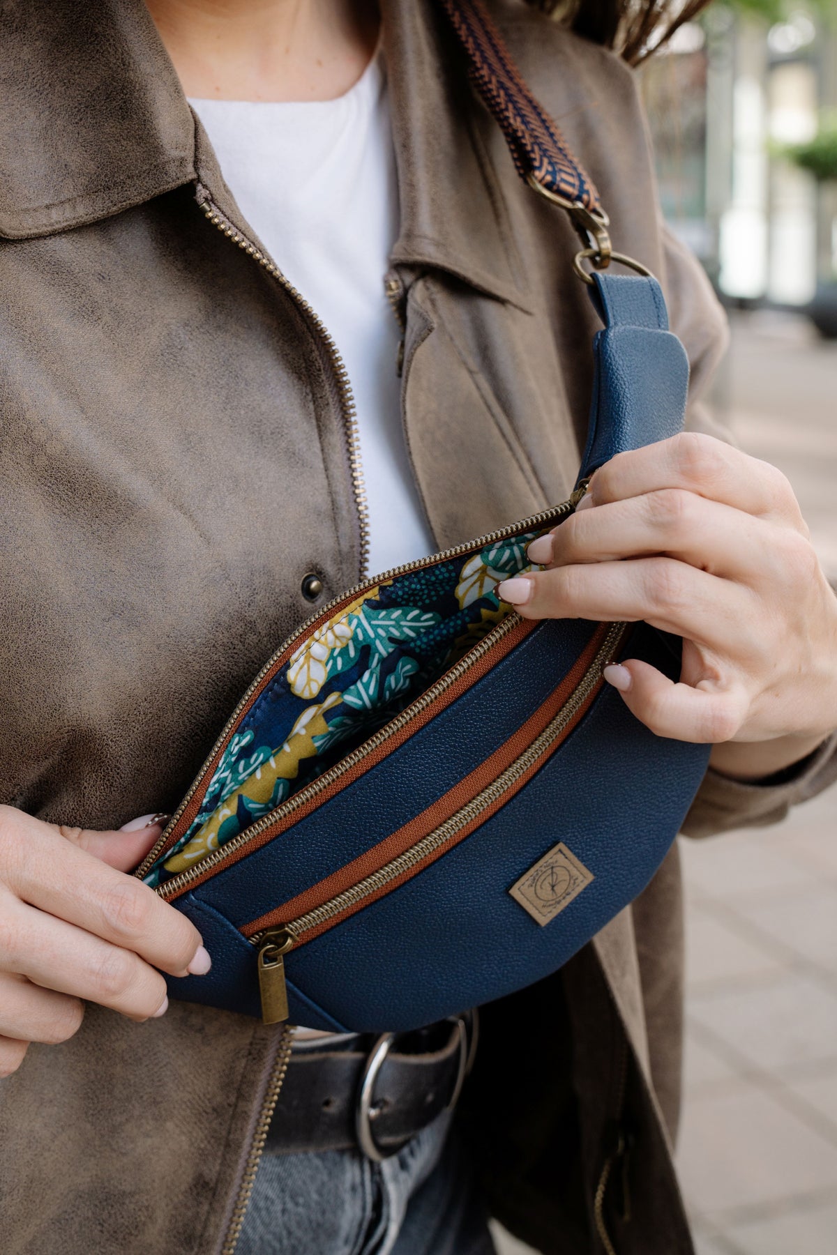 The Companion Sling Bag Navy