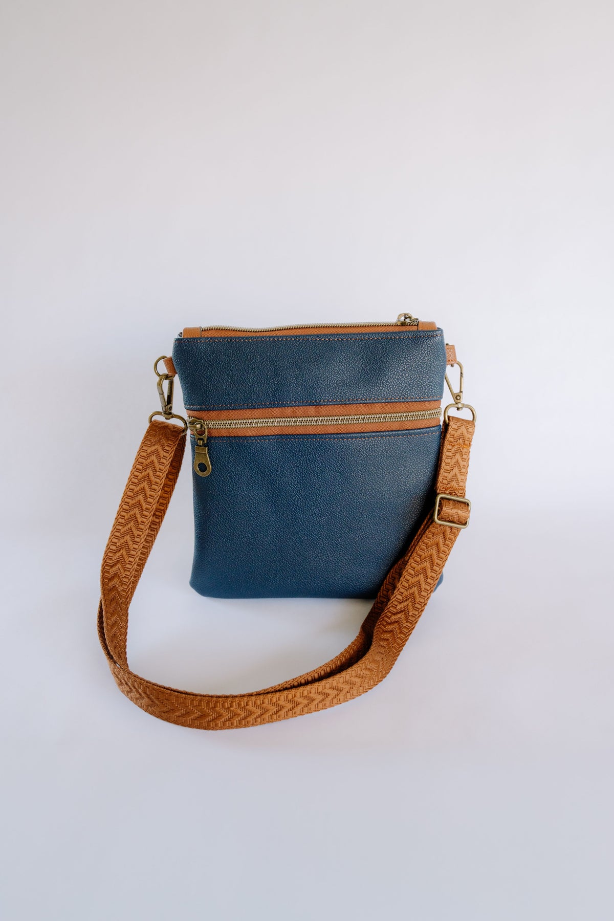 The Portlander Shoulder Bag Navy